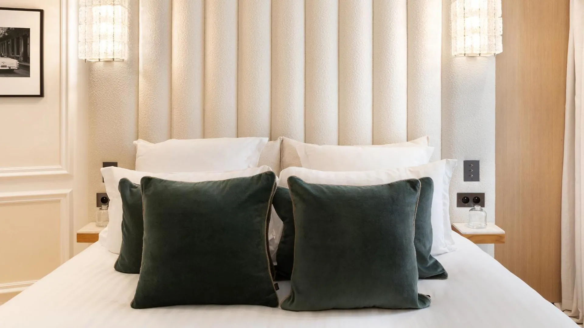 Thelander - Serviced In Champs Elysees